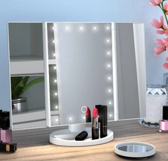 Настольное складное тройное косметическое зеркало для макияжа с подсветкой LED Magik 22 LED Белое, Белый