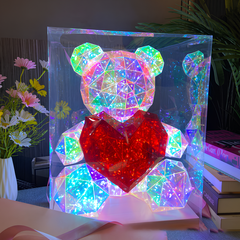 Геометричний ведмедик у подарунковій коробці з LED підсвіткою та живленням від USB (з червоним серцем)