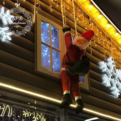 Объемная фигура «Дед Мороз на светящейся лестнице» (60см), Красные