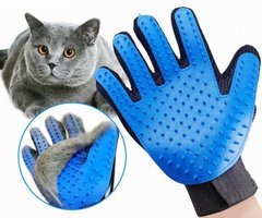 Перчатка для вычесывания шерсти для кошек и собак True Touch Черно-синяя на правую руку